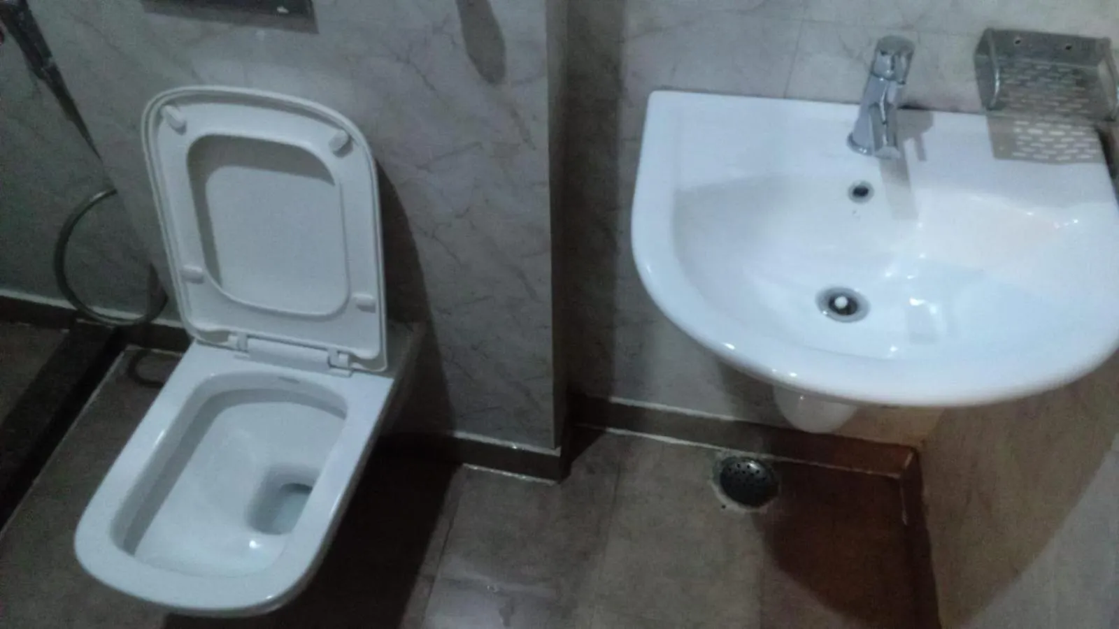 Hotel Mayank Plaza New Delhi India